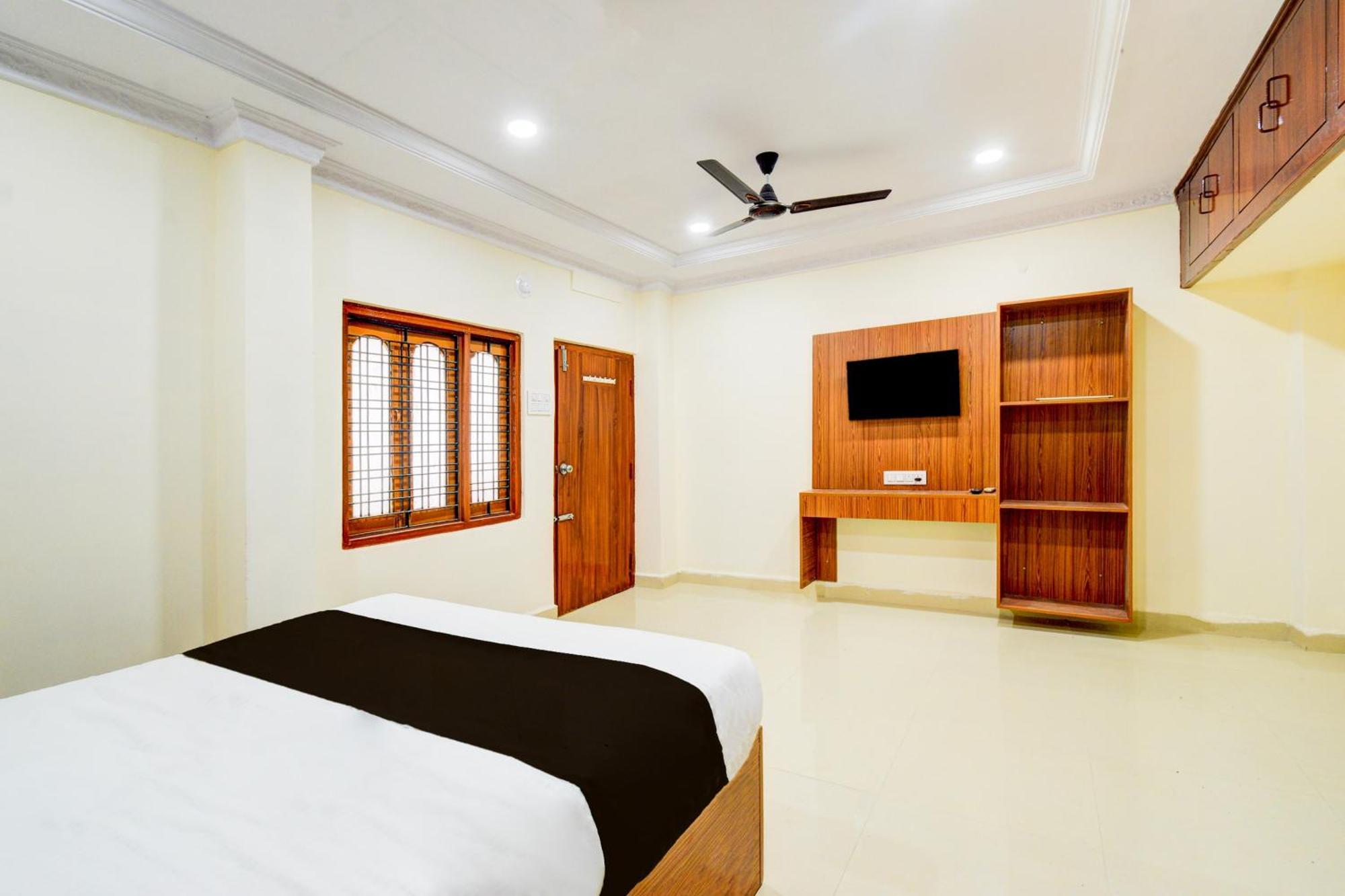 Hotel O D N Groups Sururnagar Extérieur photo