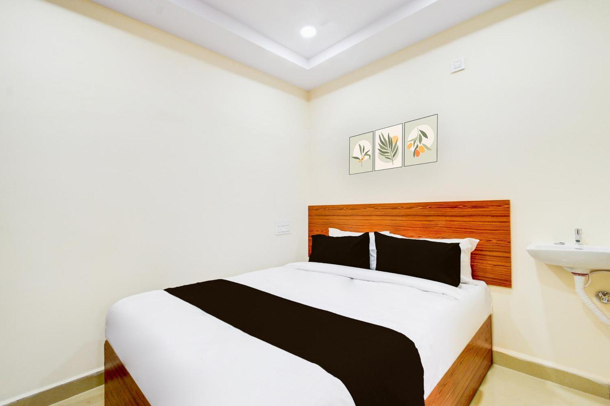 Hotel O D N Groups Sururnagar Extérieur photo
